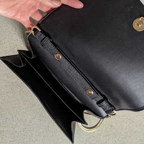 Calvin Klein chain crossbody purse - Picture 5 of 7